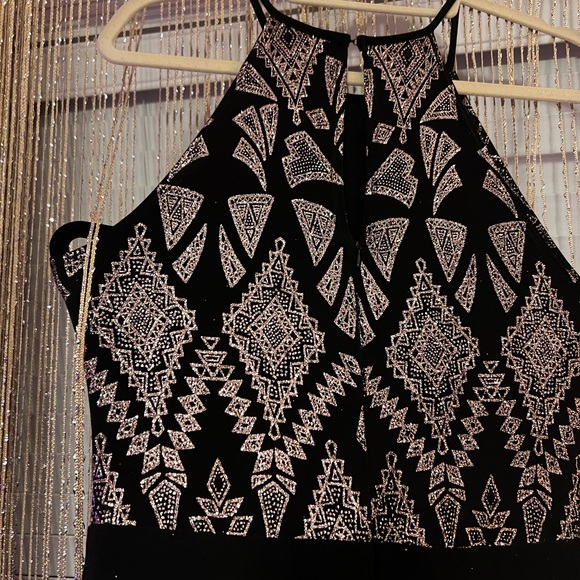 Jump Apparel jumpsuit size 7/8. Aztec design in gold on a black background - Picture 5 of 5